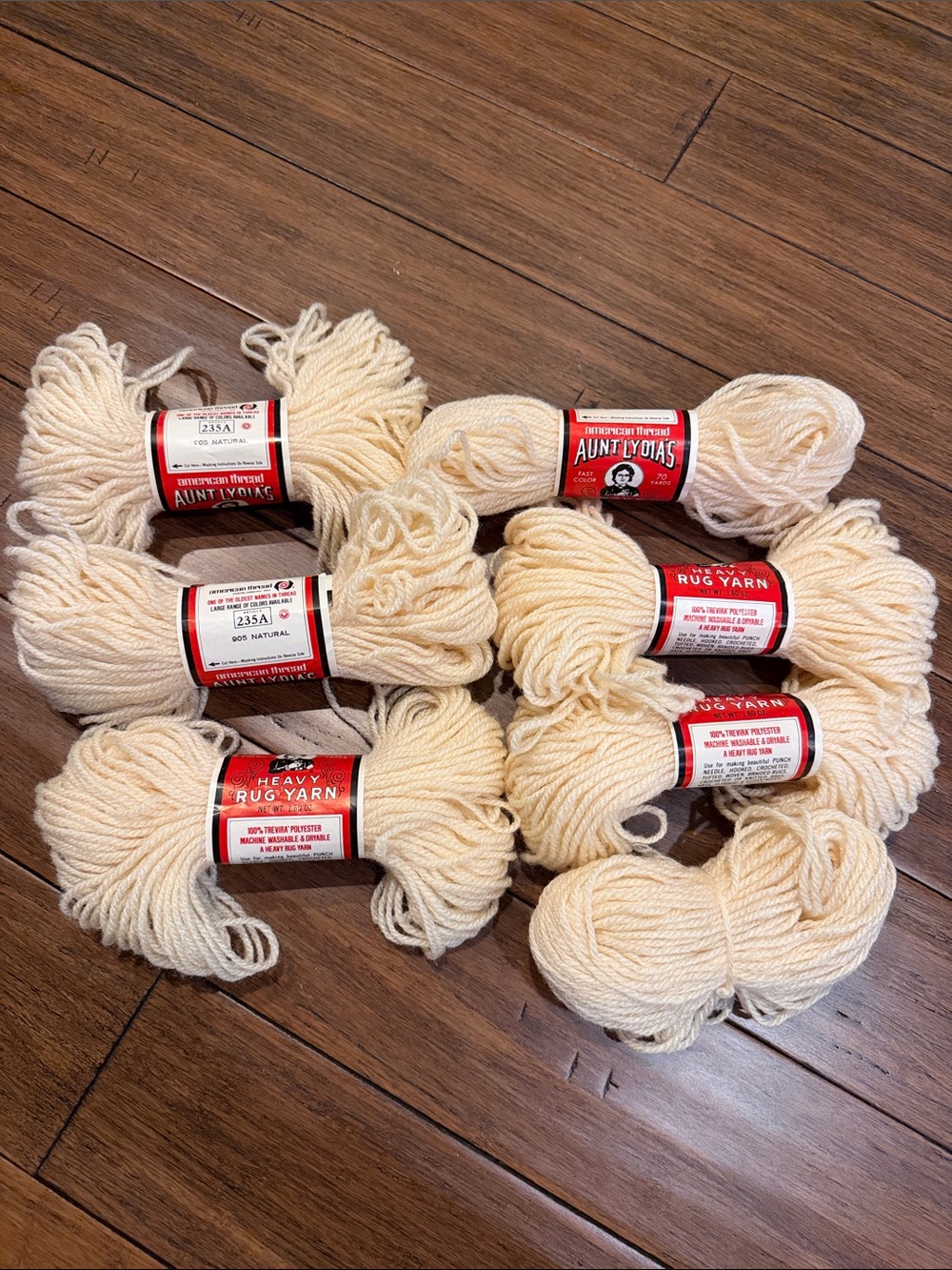 American Threads Aunt Lydia's Heavy Rug Yarn - 905 Natural Cream Skeins